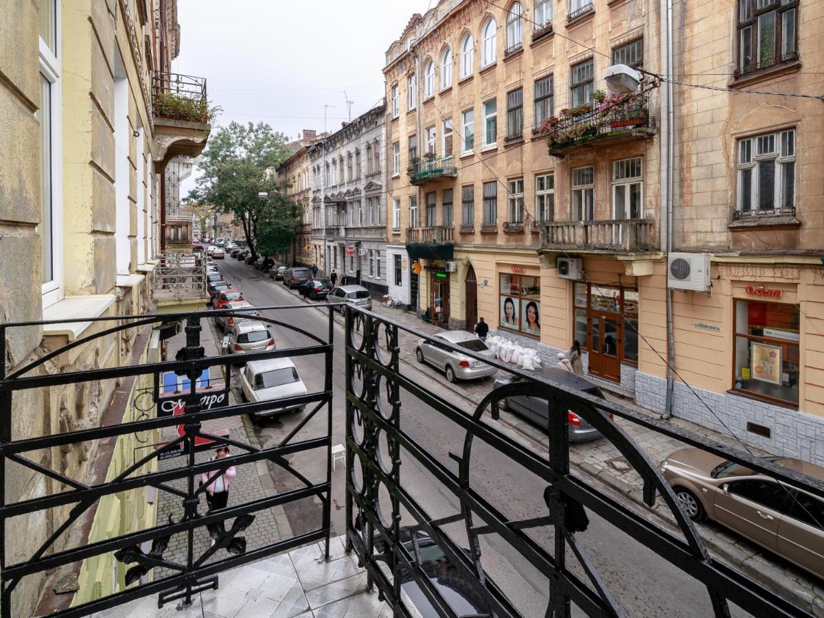 Golden Violin ! Apartments Lviv S Eksteriør bilde
